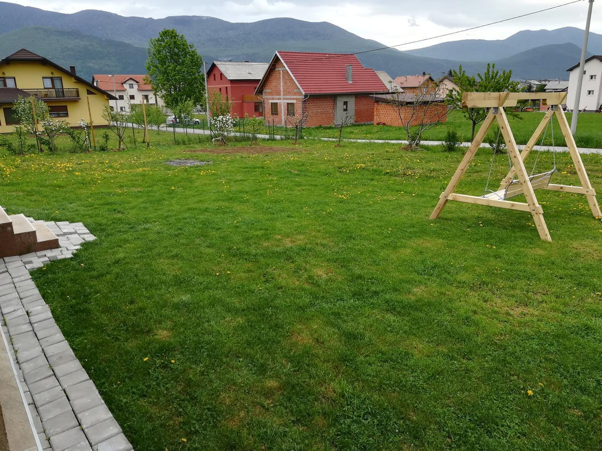 Apartment And Rooms Aracic Korenica Εξωτερικό φωτογραφία